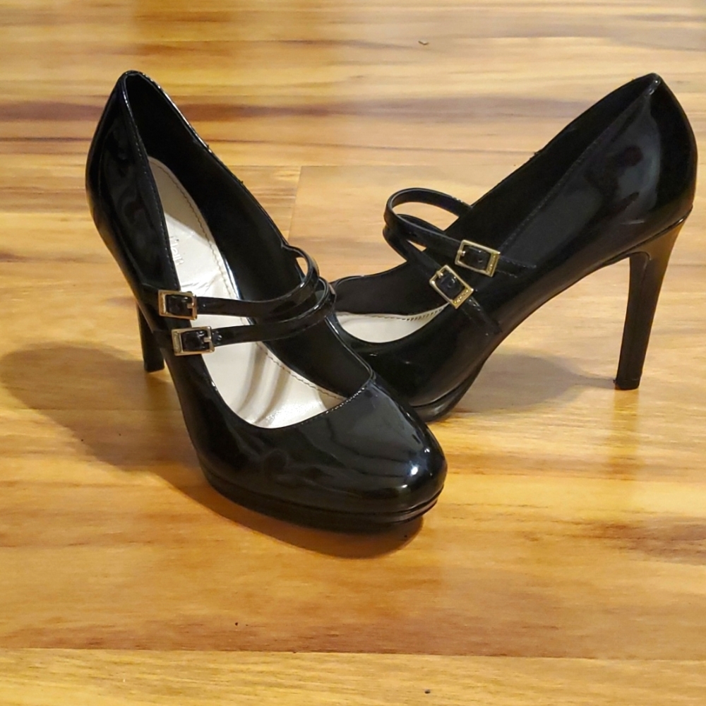 Calvin Klein. Black patent leather double strap mary janes, size 7.5